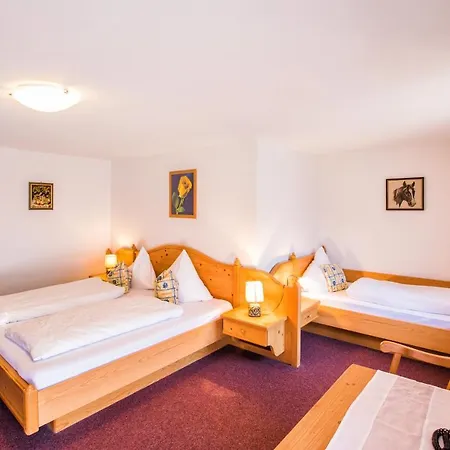 Πανσιόν Alpengasthof Praxmar